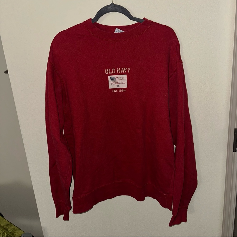 Vintage/y2k Old Navy Men's Red Sweater